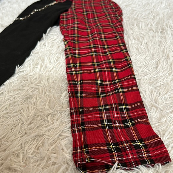 Hot Topic Black & Red Plaid Split Leg Pants - Picture 3 of 9